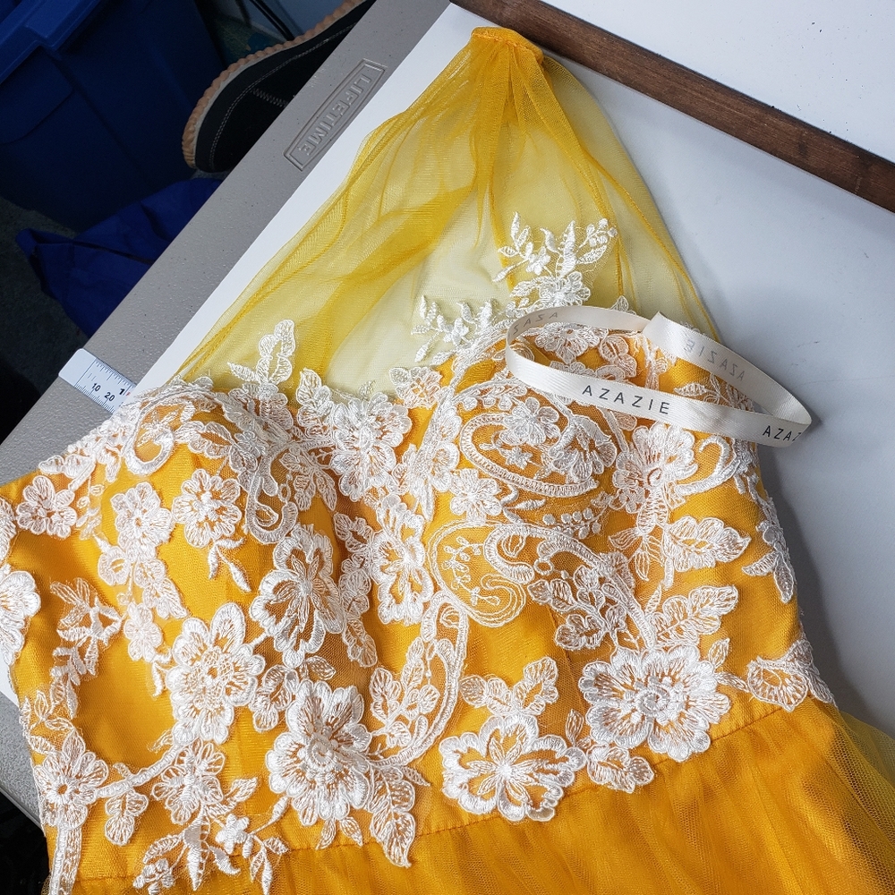 Azazie Ball Gown XS Golden Saffron Fantasy Fairy Tulle Lace One Shoulder Prom - Picture 14 of 17